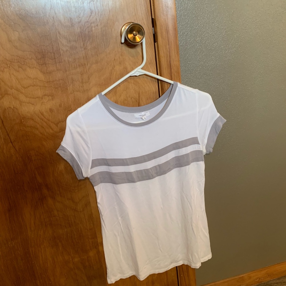 Maurice’s White Gray-Stripe t-shirt